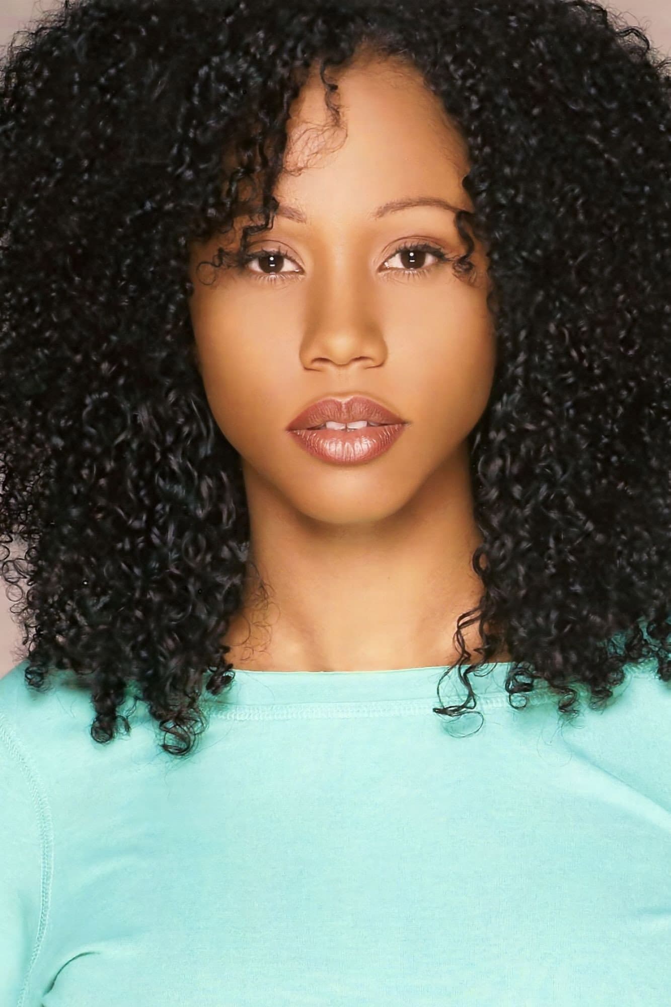 Nahtasha Budhi profile