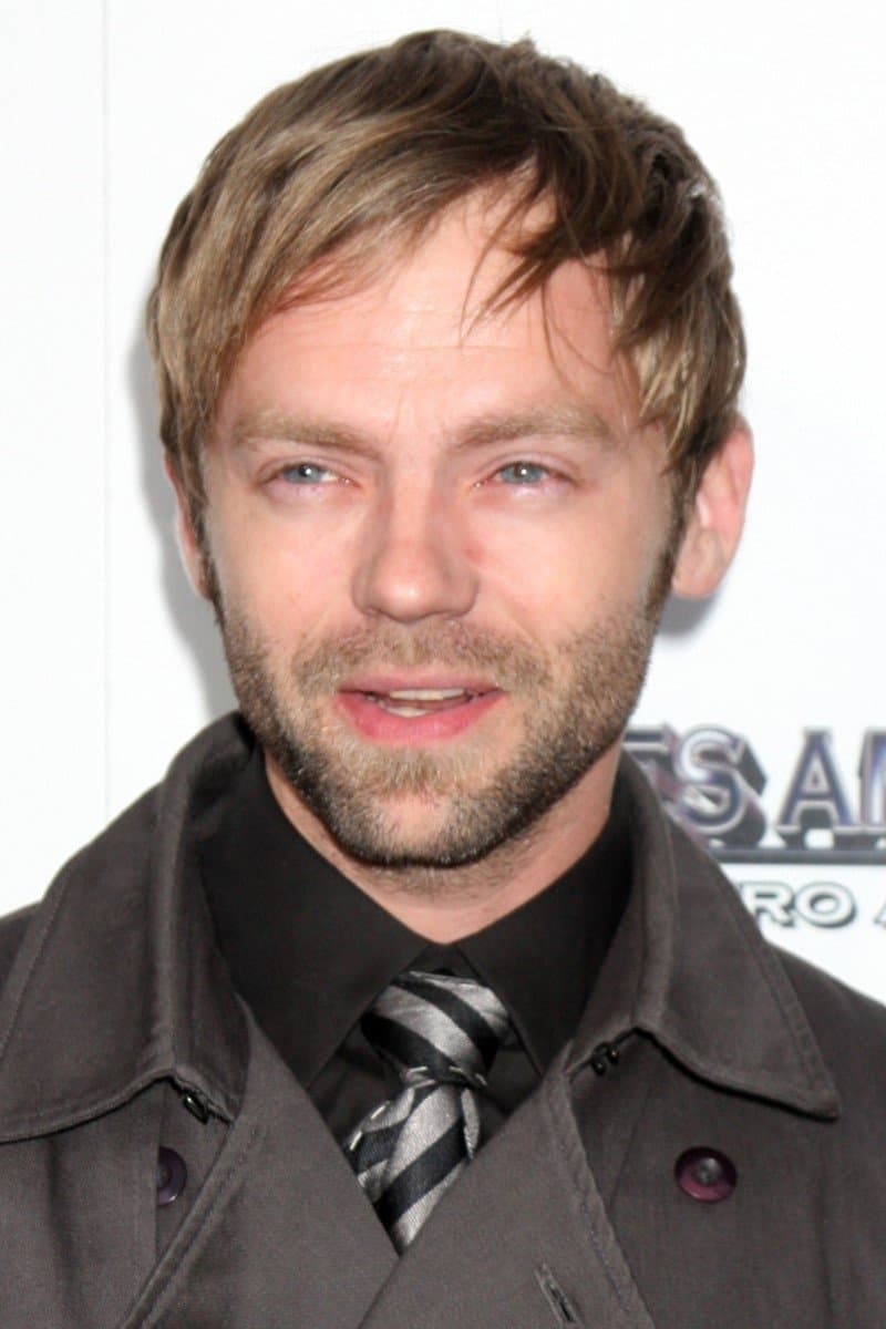 Esteban Powell profile