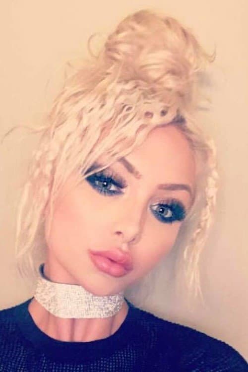 Taylor Vigneux profile