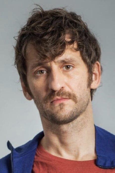 Raúl Arévalo profile