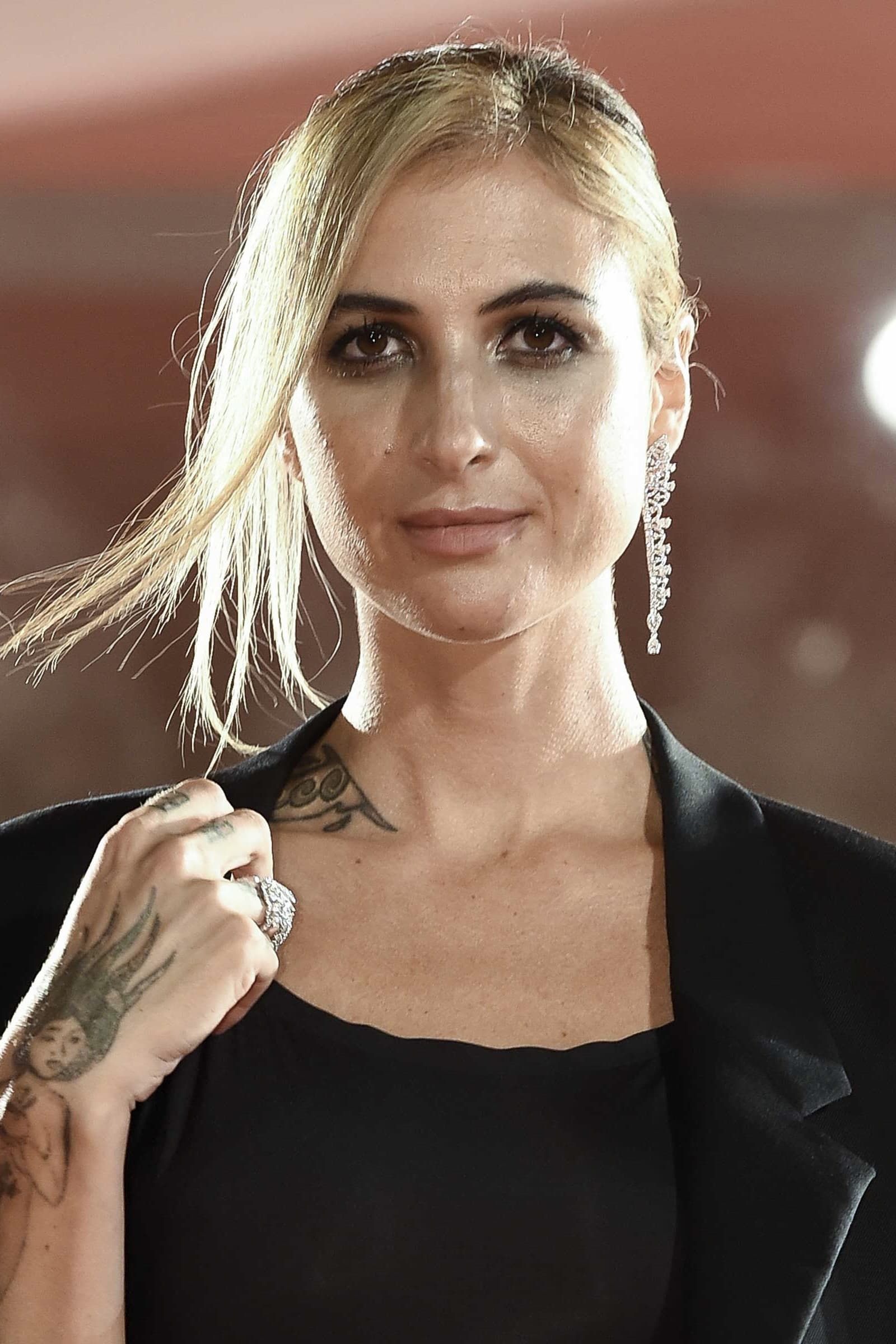 Ema Stokholma profile