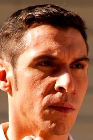 Javier Manrique profile