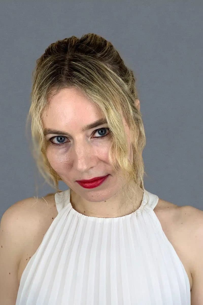 Sophie Flack profile