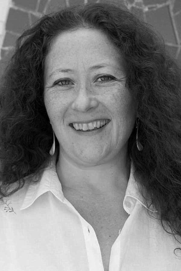 Paula Leoncini profile