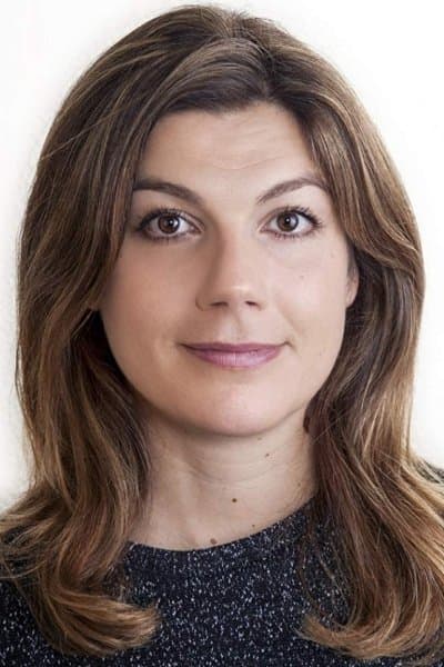 Sarah Lochlan profile