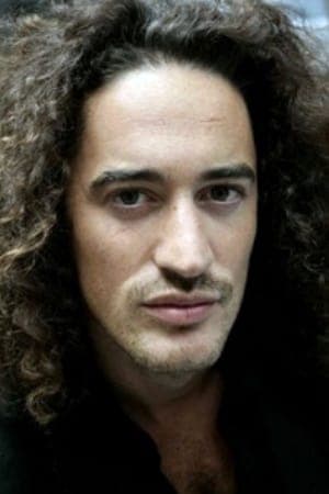 Raphael Fejtö profile