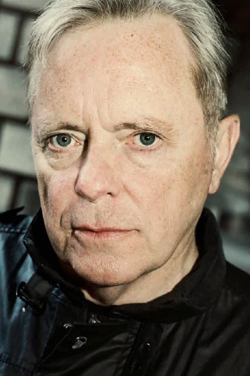 Bernard Sumner profile