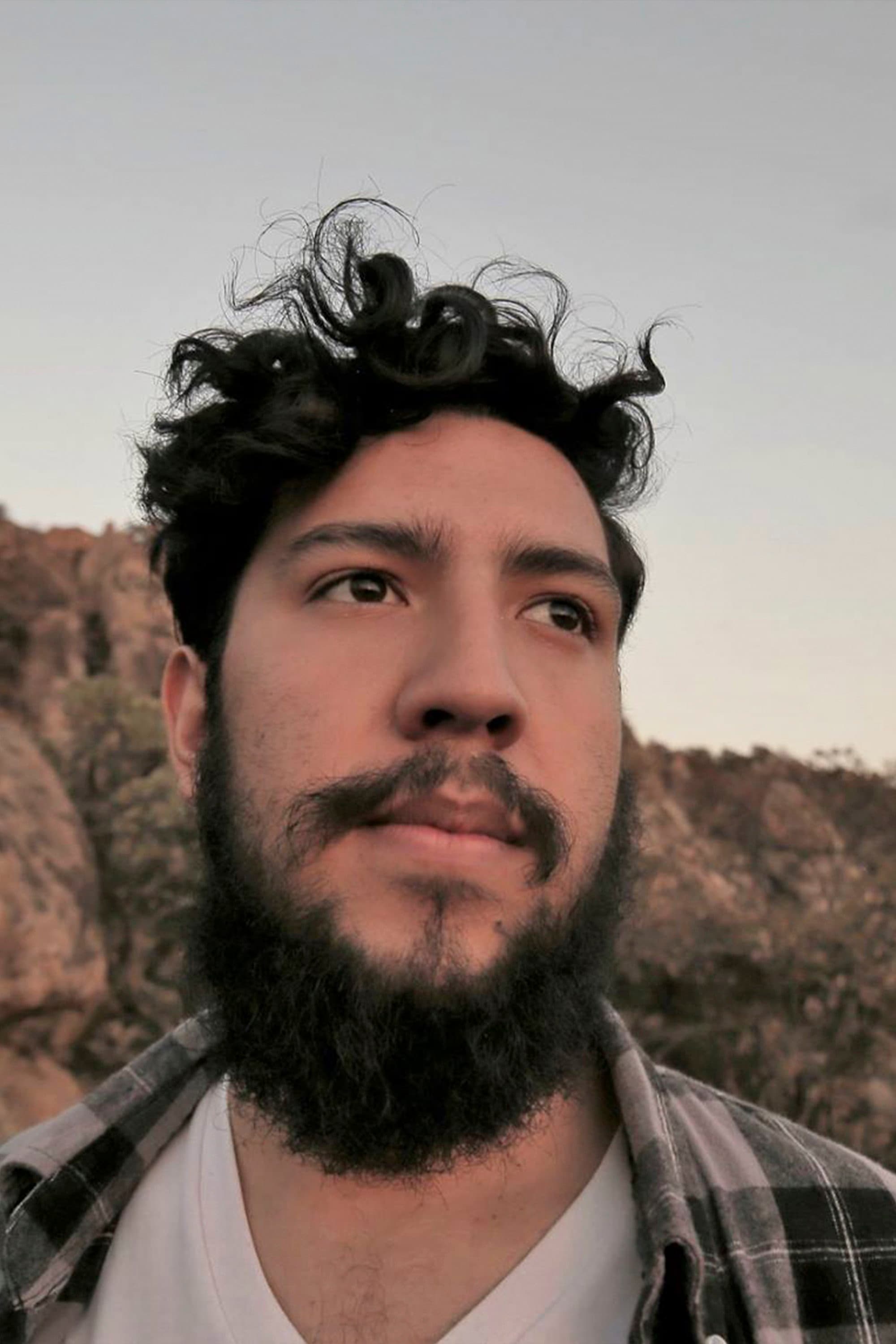 Luis Villalobos profile