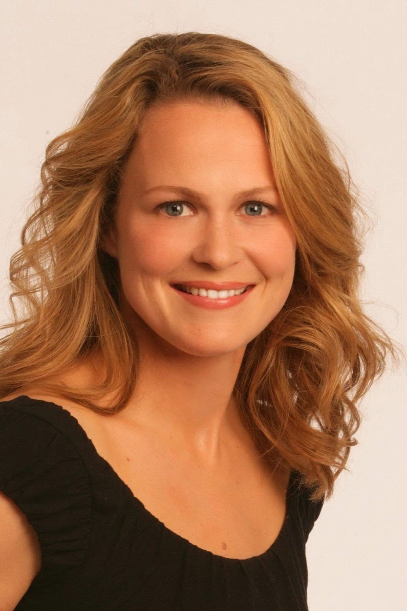 Emily Rutherfurd profile