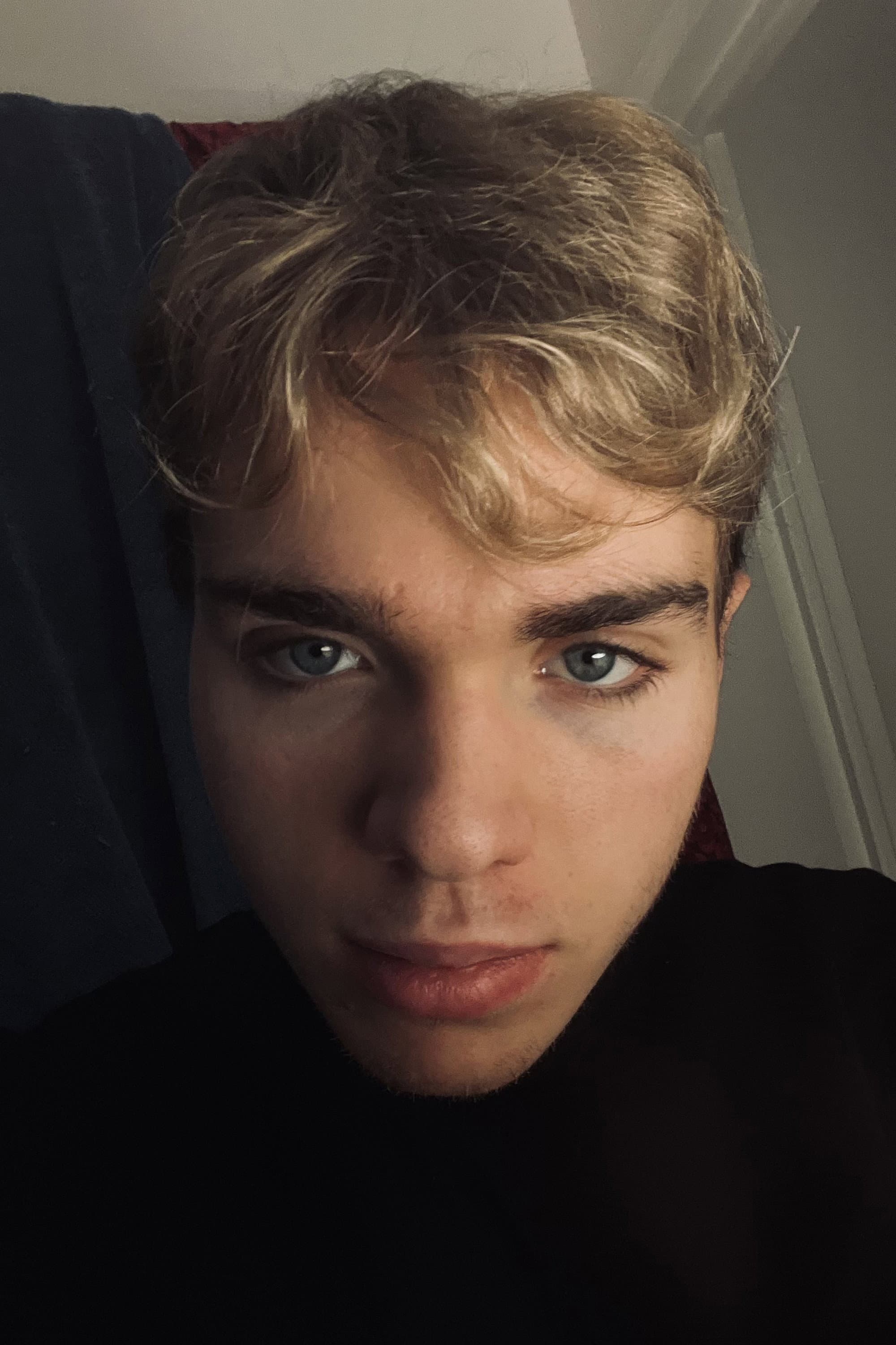 Yan Berthemy profile