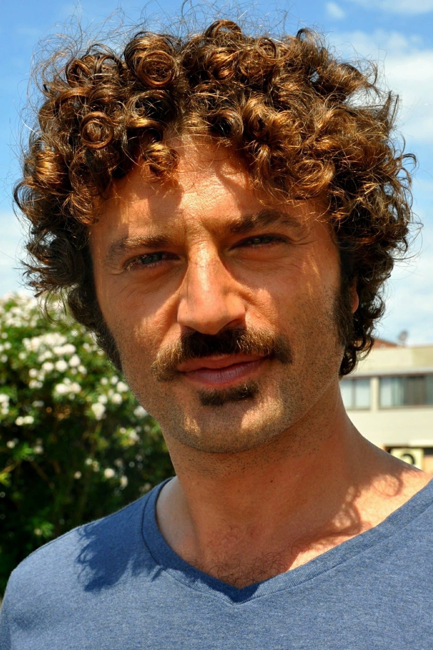 Guido Caprino profile
