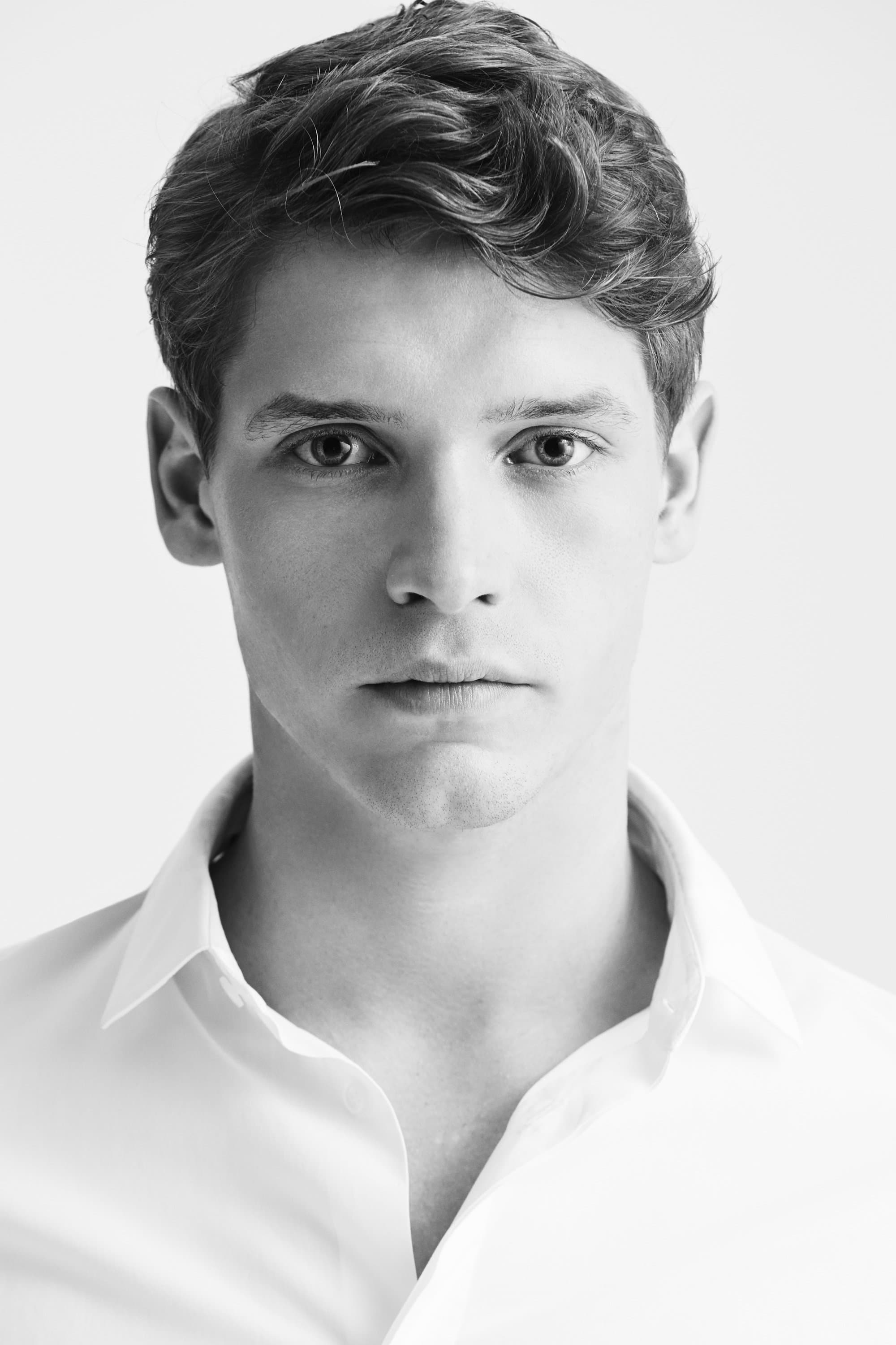 Billy Howle profile