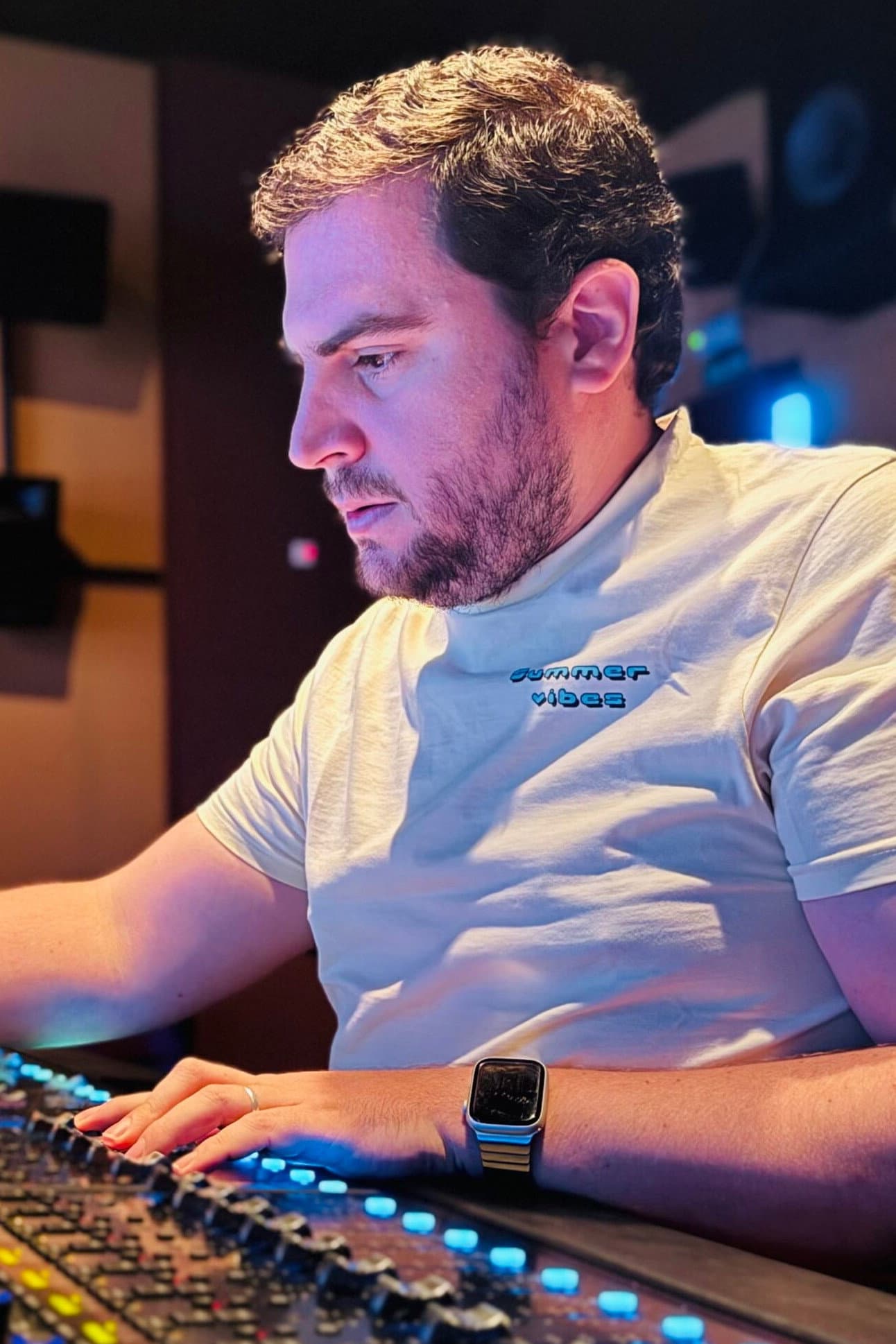 Álvaro de Iscar profile