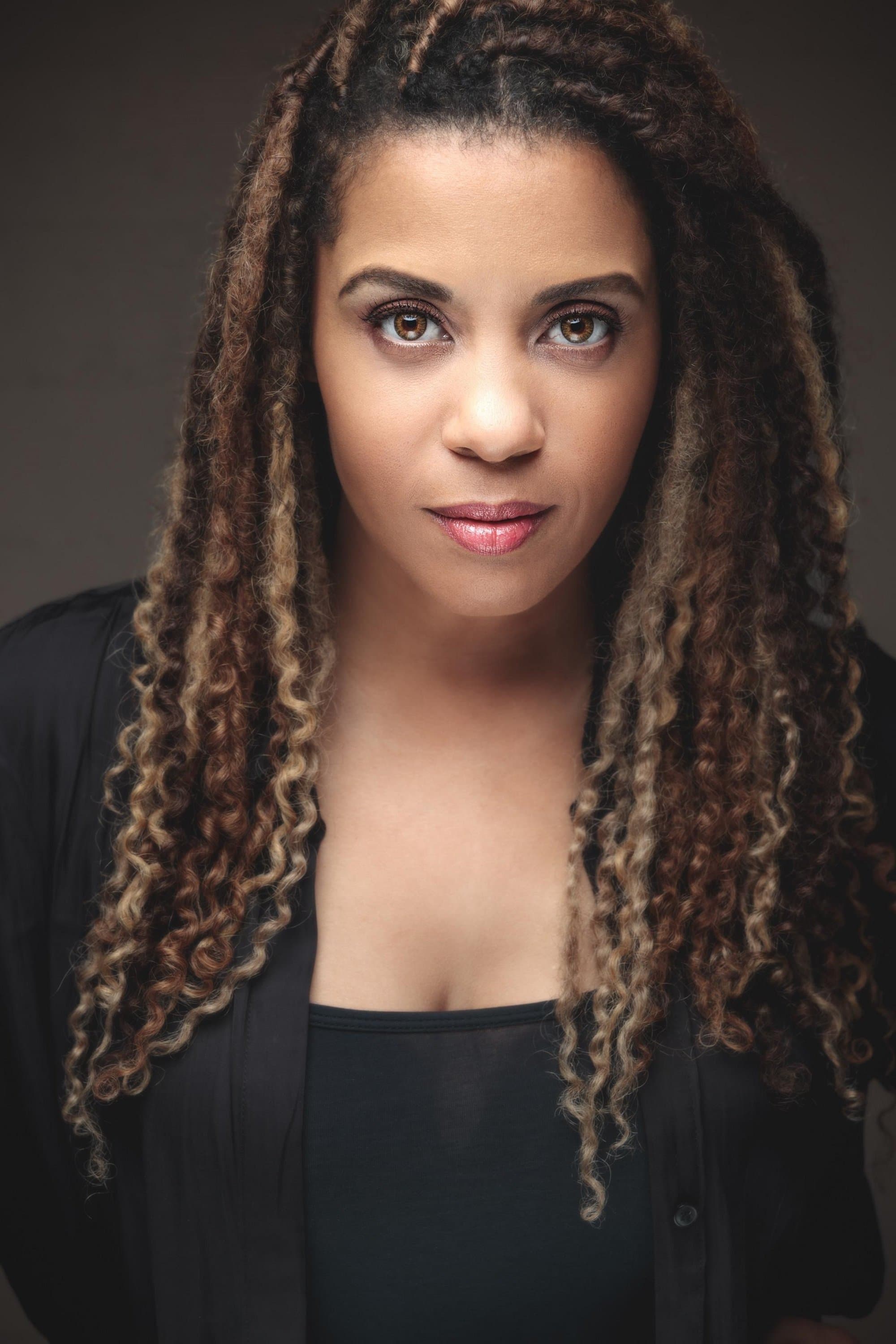 Tia Robinson profile