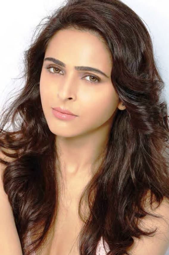 Madhurima Tuli profile