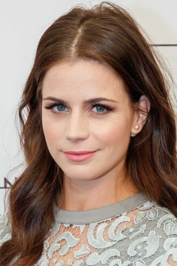 Elise Schaap profile