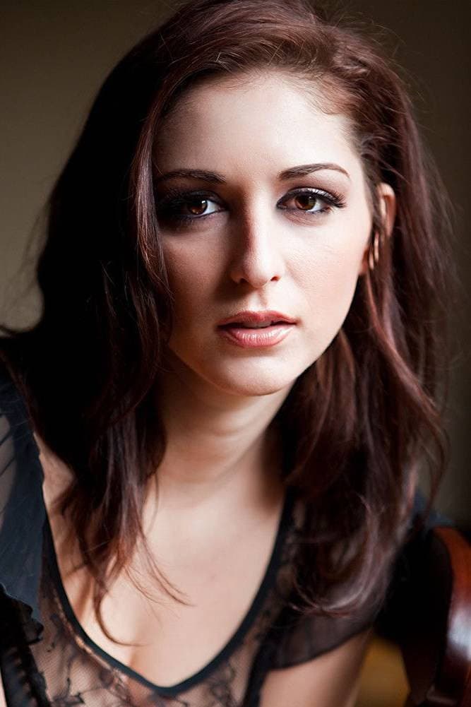 Carlotta Champagne profile