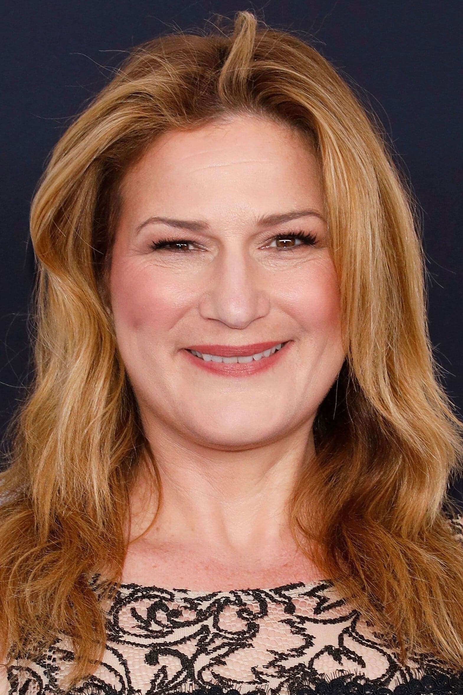 Ana Gasteyer profile
