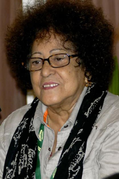 Alicia Bustamante profile