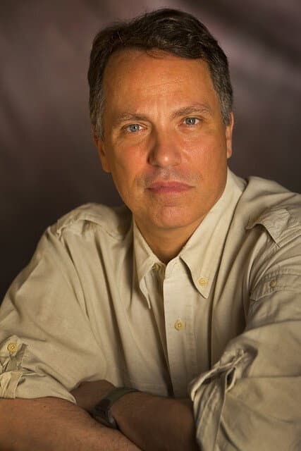 Peter Lacovara profile