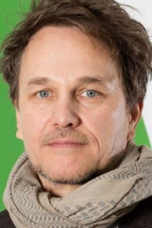 Christopher Roth profile