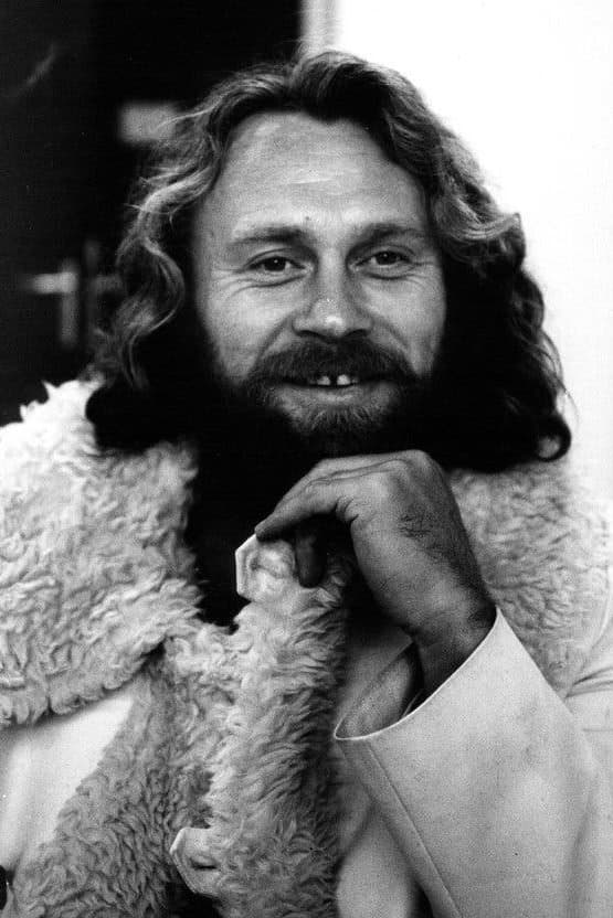 Louis Waldon profile