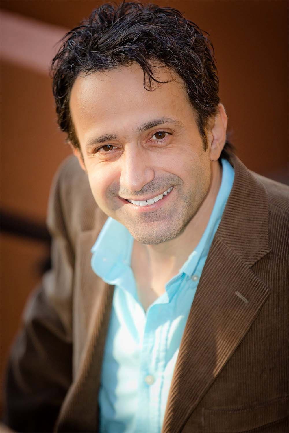 Kaveh Kavian profile