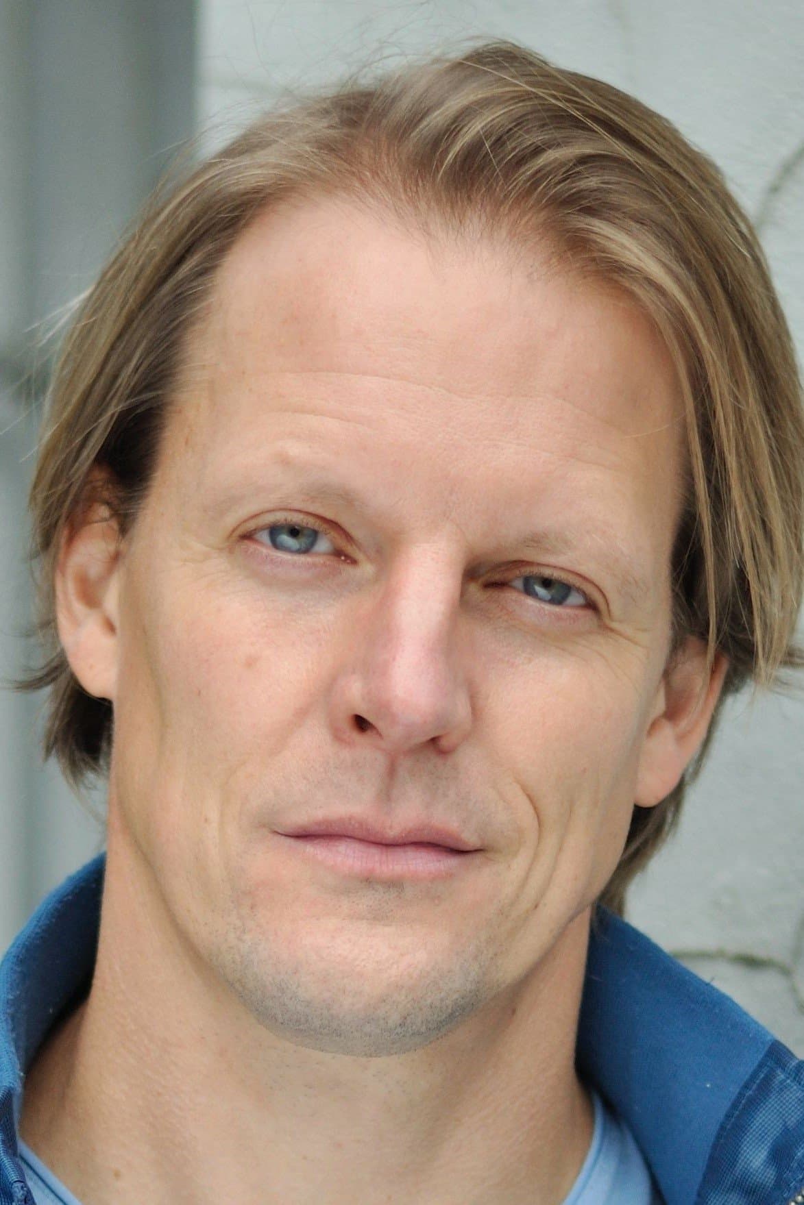 Peter Eberst profile