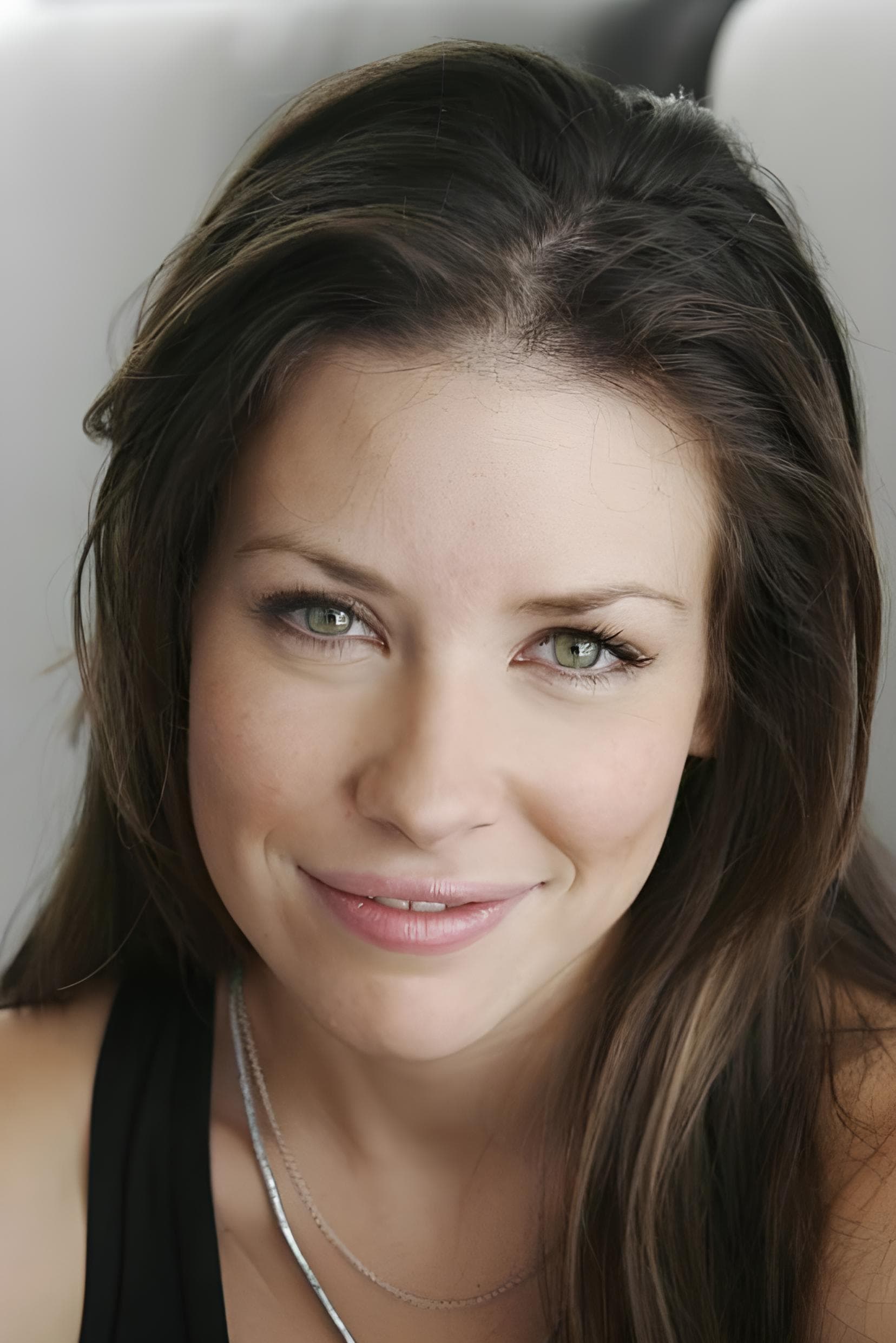Evangeline Lilly profile