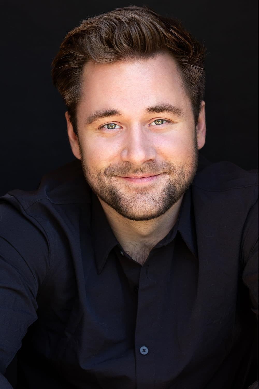 Luke Benward profile