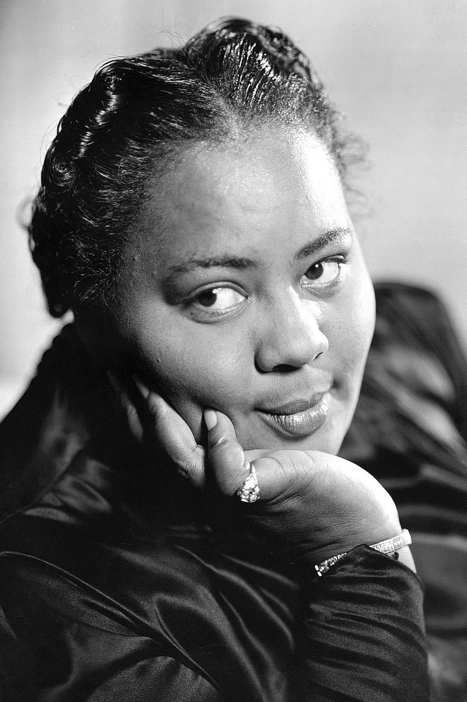 Louise Beavers profile