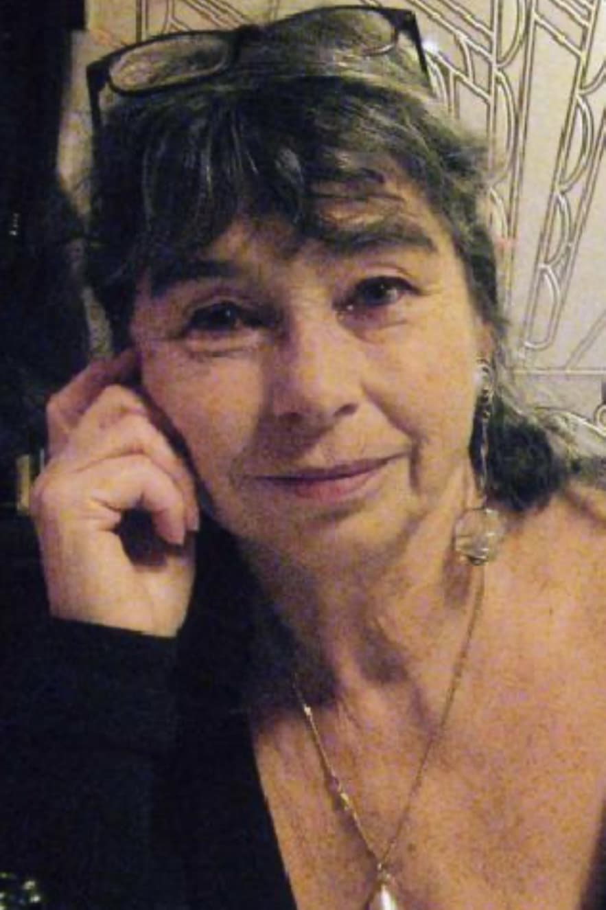 Evelyne Istria profile