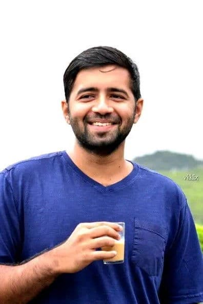 Christo Tomy profile