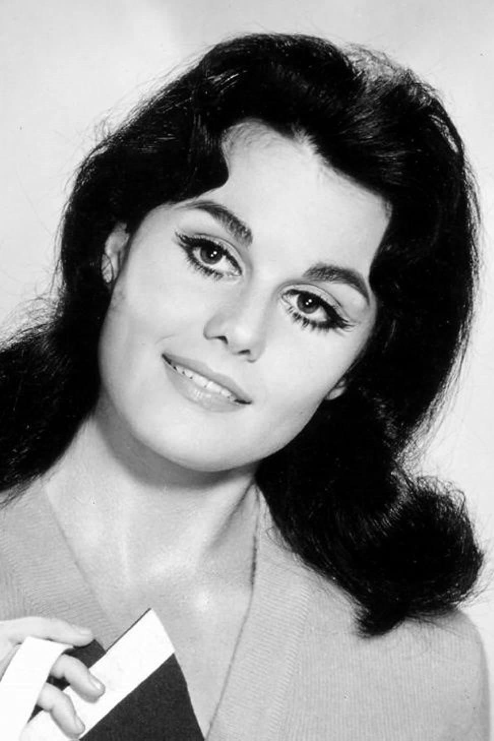 Sharon Hugueny profile