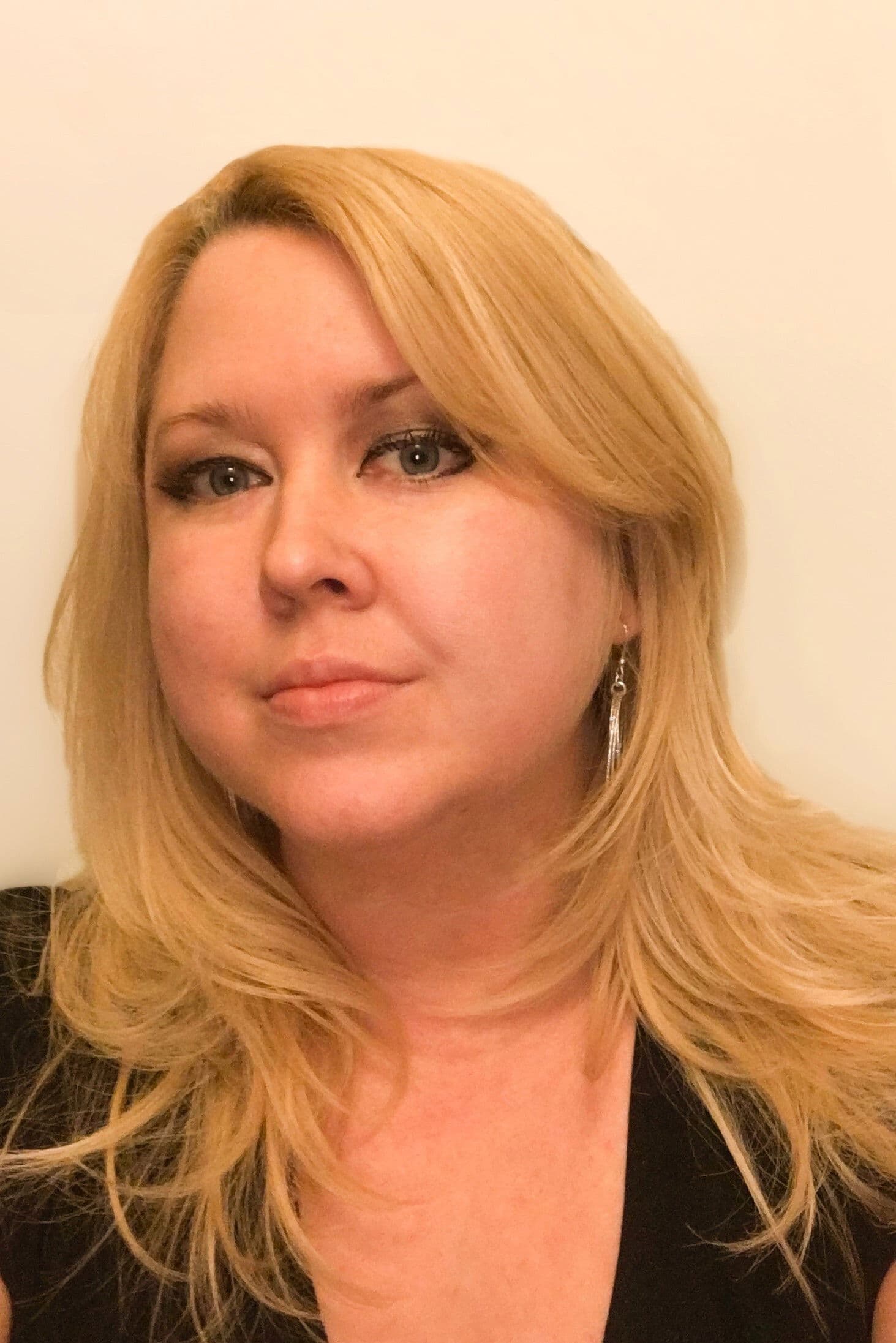 Anna Elizabeth Kendrick profile