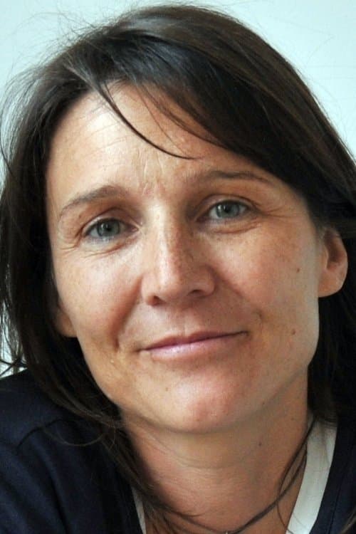 Caroline Adrian profile