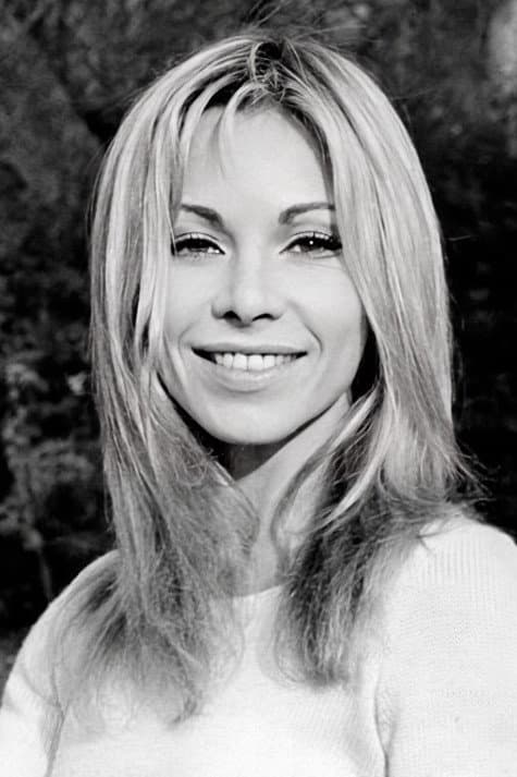 Erika Raffael profile