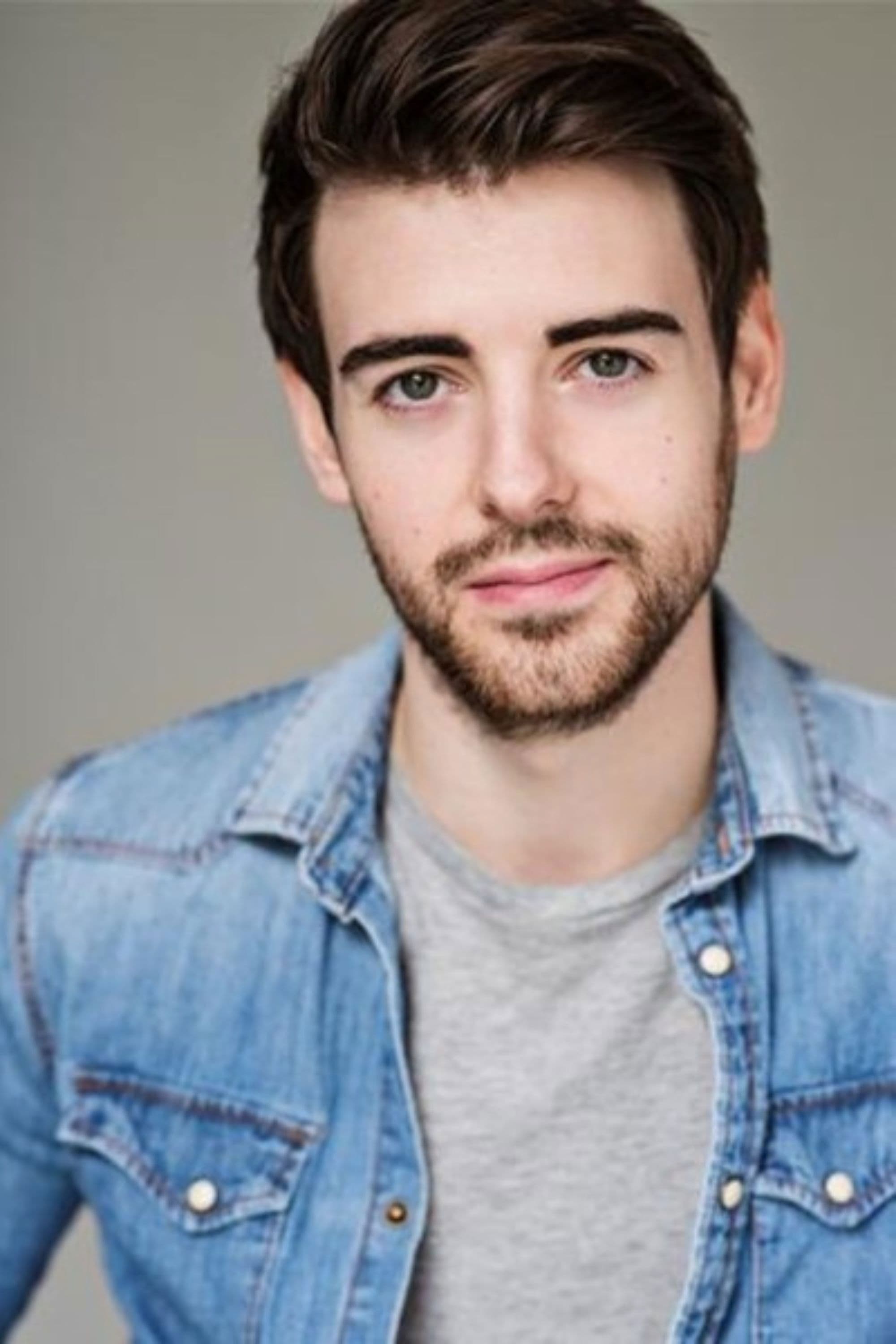 Simon Gordon profile