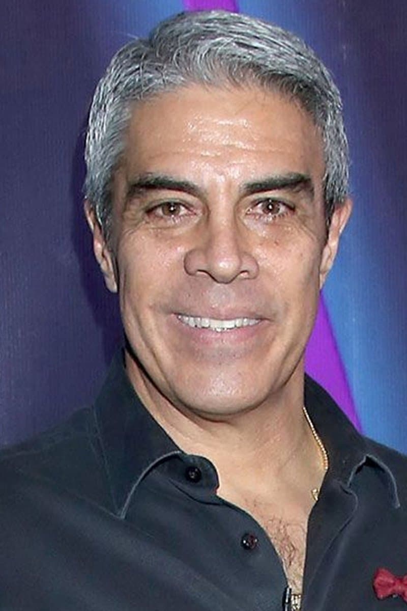 Luis Gatica profile