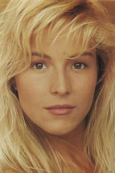 Holly Floria profile