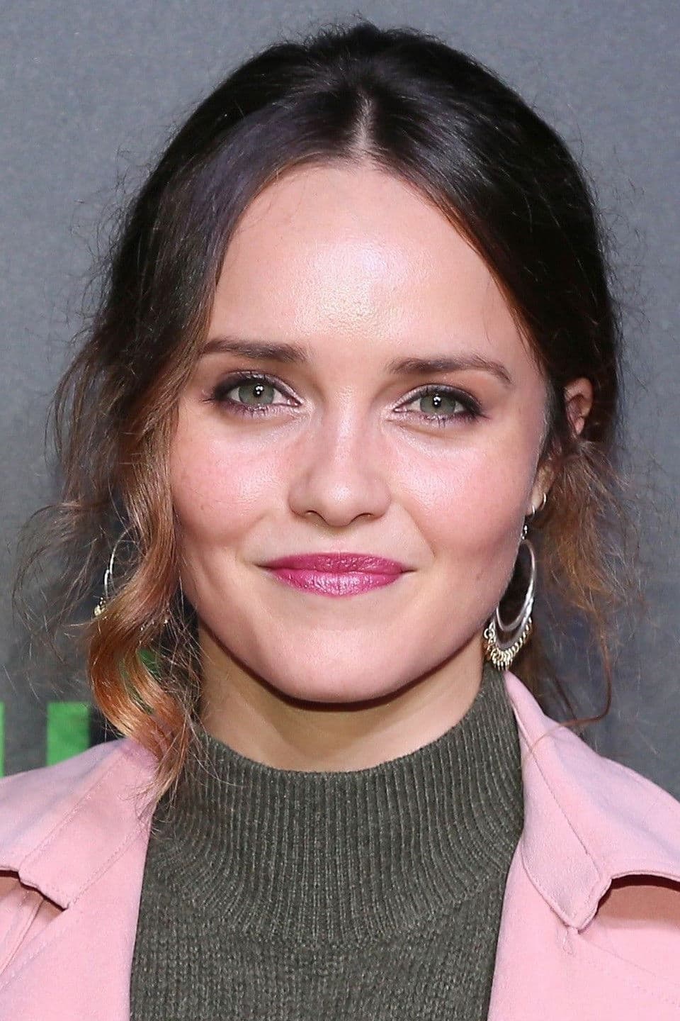 Rebecca Breeds profile