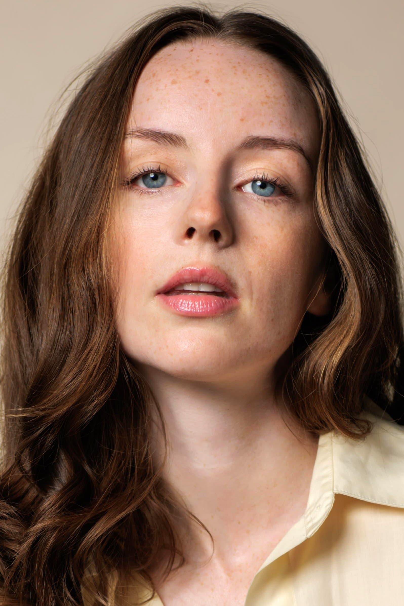 Kacey Rohl profile
