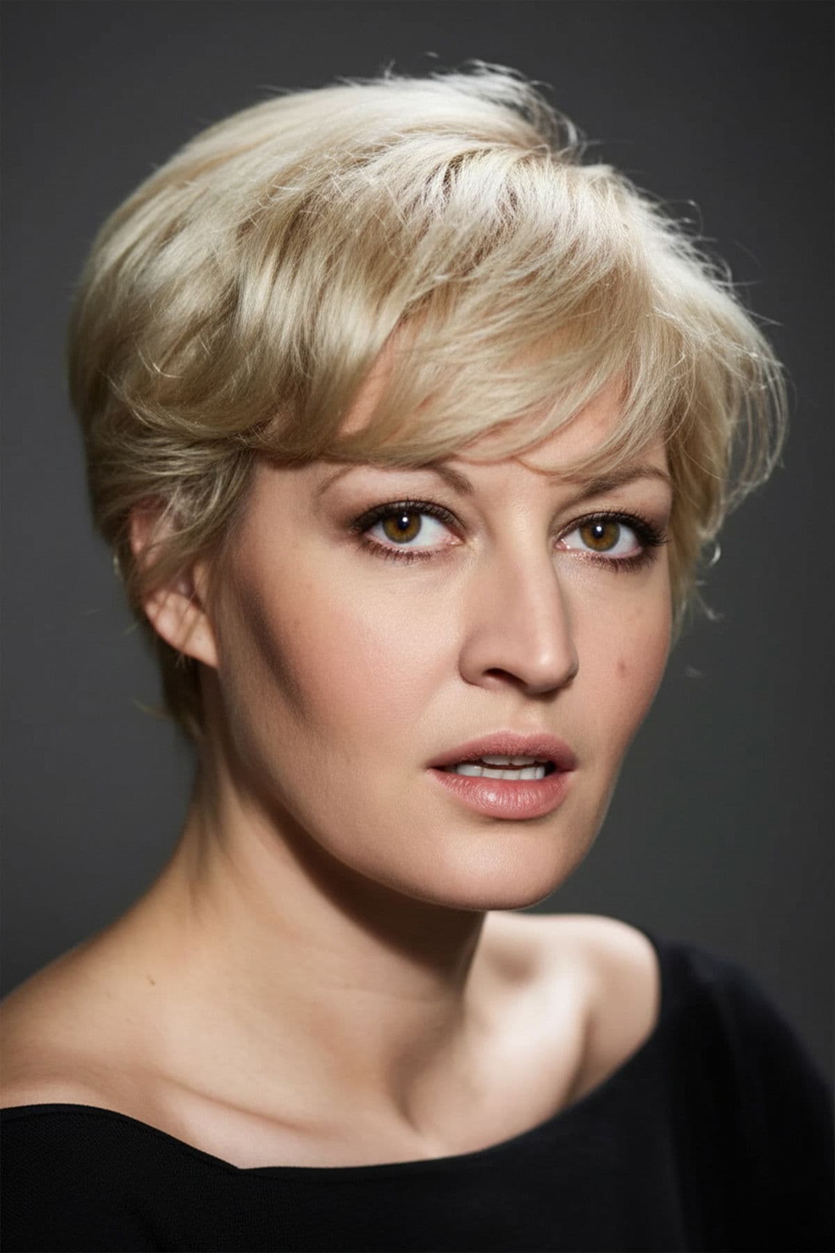 Nazan Adalı profile