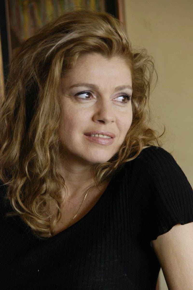 Ernestina Chinova profile