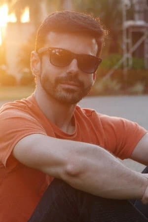 Hugo De la Riva profile