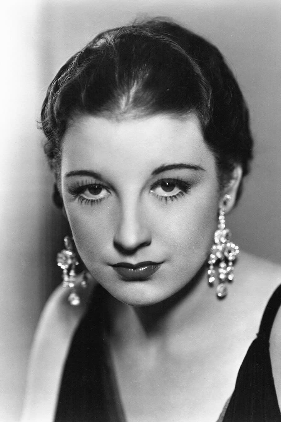 Phyllis Barry profile