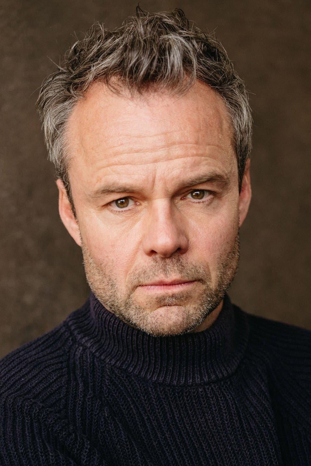 Jamie Glover profile
