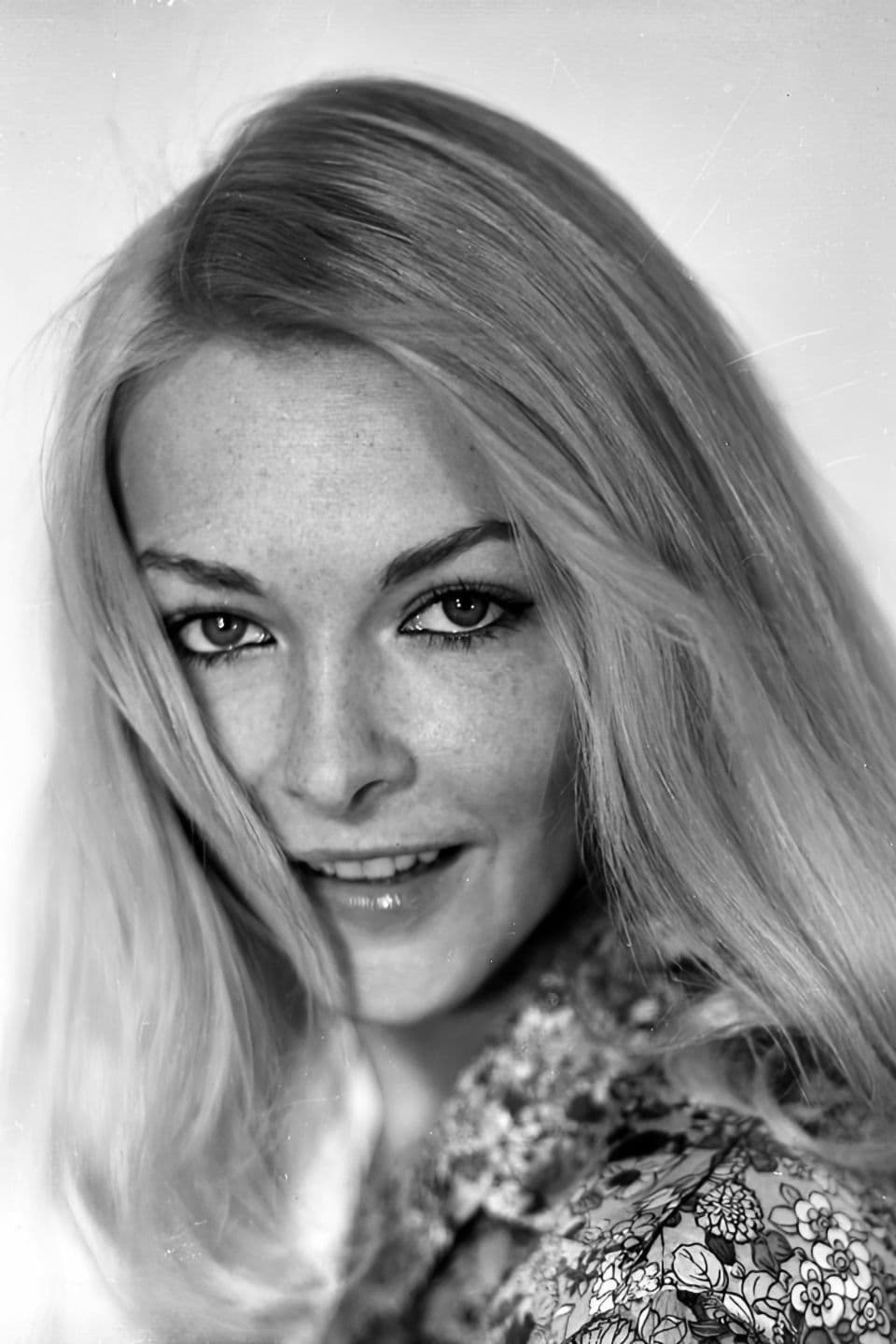 Barbara Brylska profile