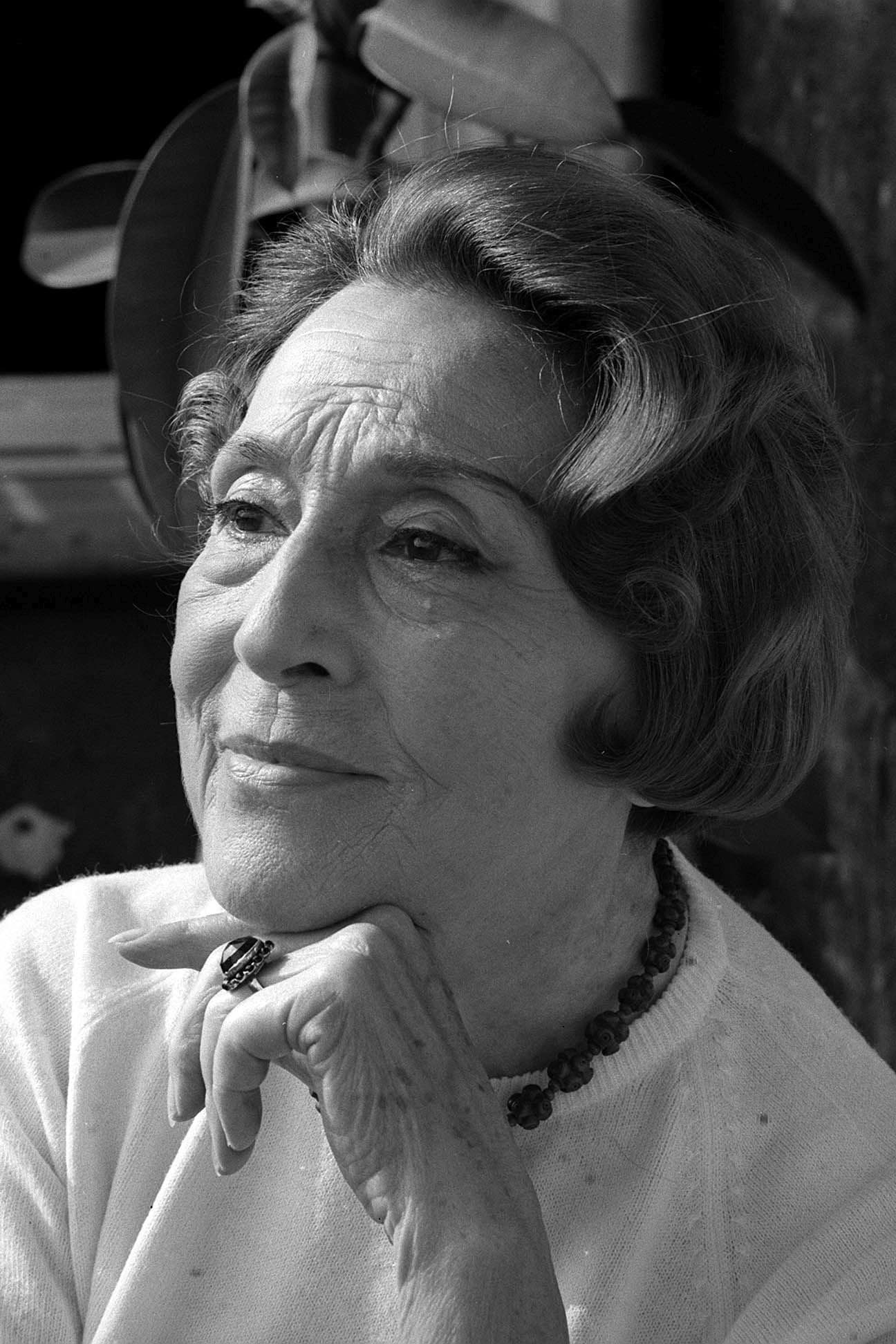 Margit Makay profile