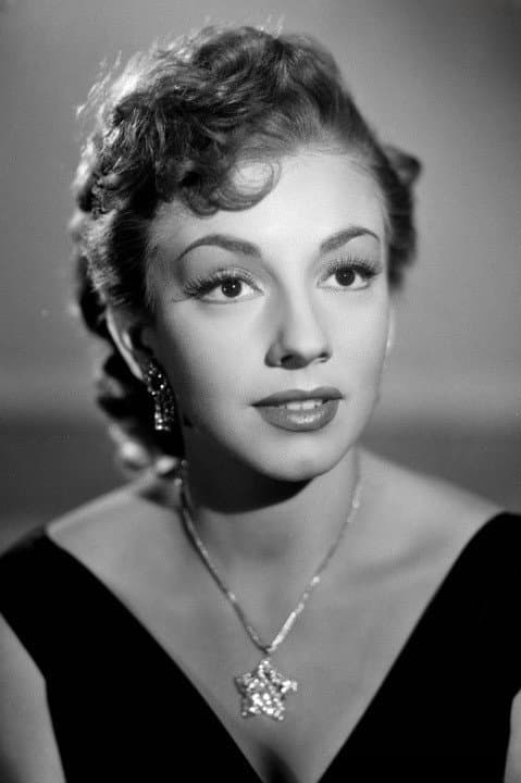 Evangelina Elizondo profile